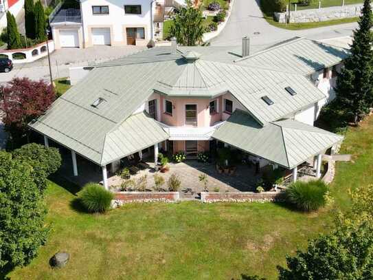 Stilvolles Architektenhaus mit unverbaubarem Ausblick - die etwas andere Immobilie!