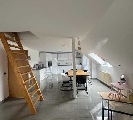 Ansprechende 4-Zimmer-Wohnung mit Balkon in Abtsteinach