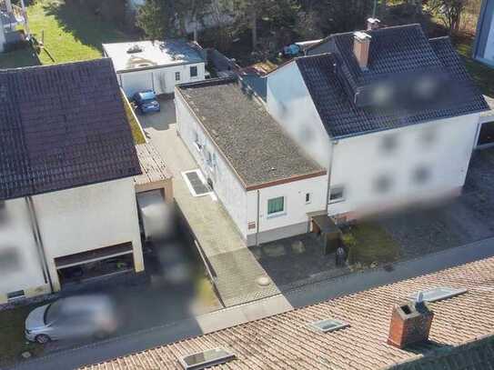 Eigenheim mit Garten, Garage und 2 Freistellplätzen in Bad Dürrheim