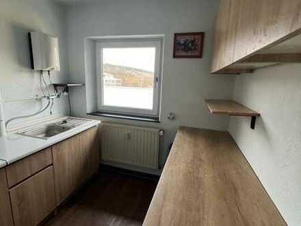 Gepflegte 2,5-Raum-Wohnung mit Balkon in Boxberg
