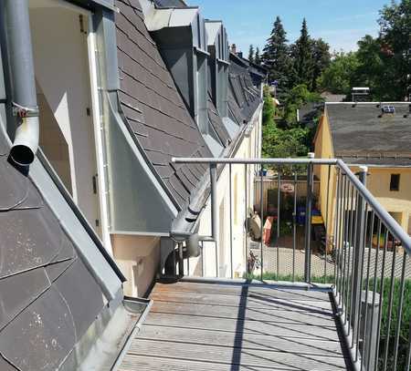 Geräumige 4-Raum-Wohnung mit Balkon
