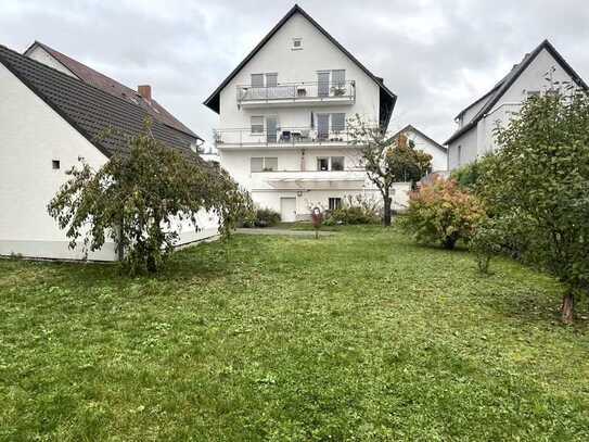 Klasse Wohnung in Auerbach mit Westbalkon