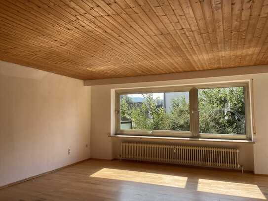 Ansprechende 3- Zimmer-EG-Wohnung mit Terasse in Hummeltal