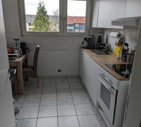 Gepflegte 2 Zi.-Wohnung mit Balkon in Duisburg-Bergheim