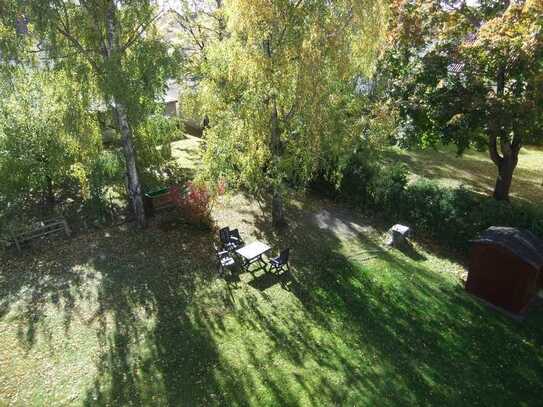 Wunderschöne, sonnige 3-Zimmer-Wohnung mit Südbalkon (Dachgeschoss) in Tegernheim