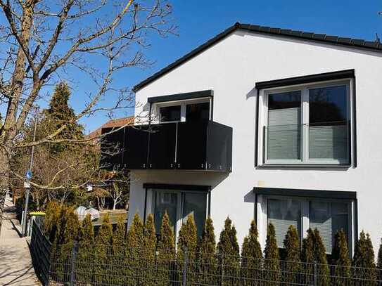 Stilvolle 4-Zimmer-Wohnung mit luxuriöser Innenausstattung mit Balkon und EBK in Mindelheim