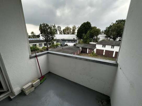 2-Zimmer Wohnung mit Balkon in Bergerhausen