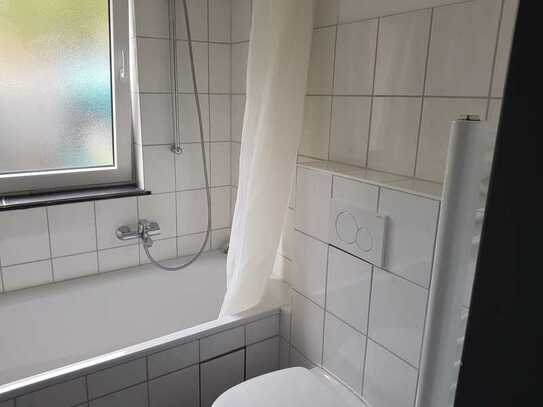 Schöne, geräumige ein Zimmer Wohnung in Frankfurt am Main, Sossenheim