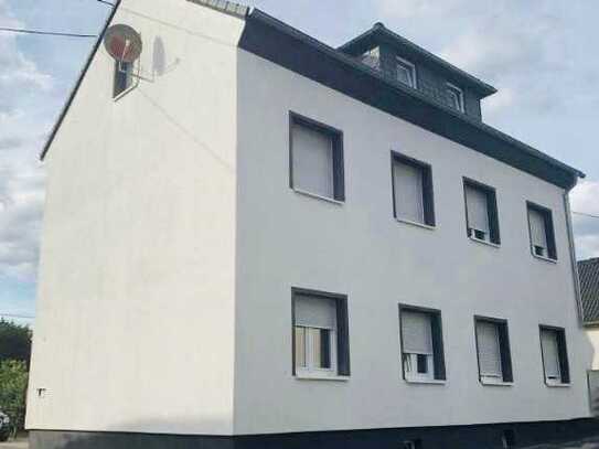 TOP gepflegtes Mehrfamilienhaus in Heimbach-Weis