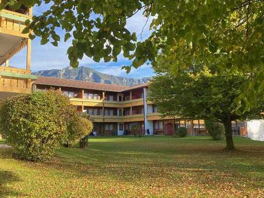 Möblierte Ferienwohnung im Erdgeschoss "Chiemgau-Appartments" inmitten herrlicher Berglandschaft