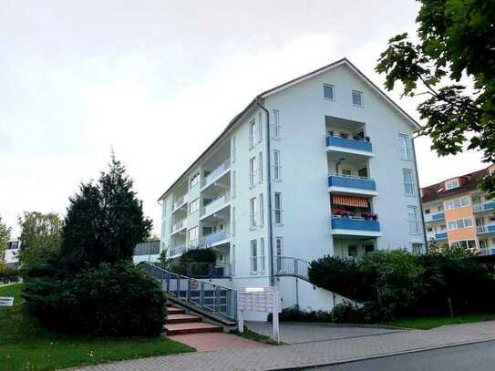 BEZUGSFREI - Zentrumsnahe Wohnung mit zwei Balkonen und Tiefgaragenstellplatz