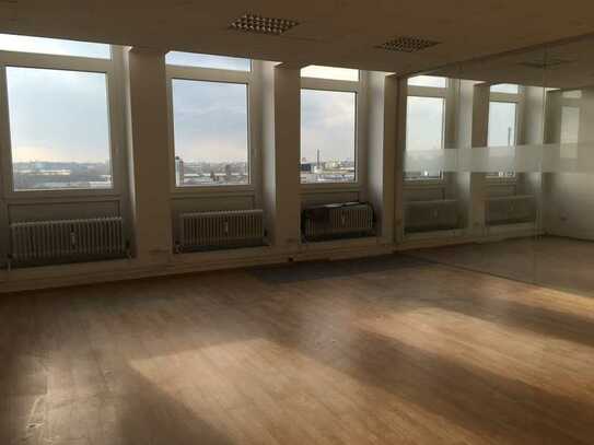 Moderne Büroräume über den Dächern Berlins!!!