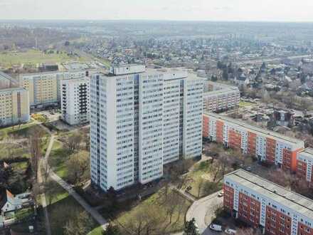 Gute Gelegenheit: Vermietete 4-Zi.-ETW mit Balkon, Stellplatz und Panoramablick nahe Gärten der Welt