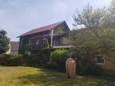 Exklusives Zweifamilienhaus in einem idyllischen OT von Bennewitz mit viel Platz für alle Wünsche
