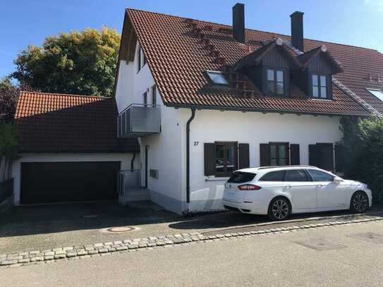 Pfiffige, charmante 2-Zimmer-Maisonette-Wohnung in Hallbergmoos