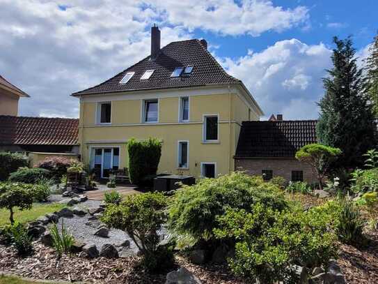 Sehr schöne Wohnung in saniertem Altbau Nähe Klinikum