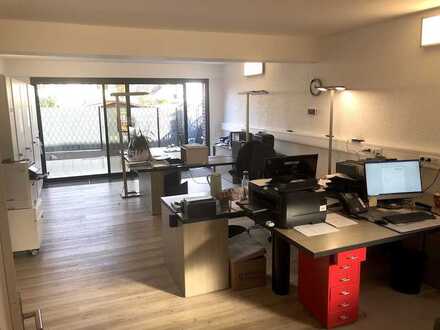 Möblierte Bürofläche | Terrasse | 2x E-Ladesäule | 3x Stellplätze | Garage / Lager