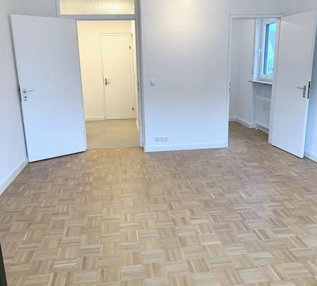 Neu renovierte 1,5 Zimmer Wohnung mit EBK, Balkon und TG-Stellplatz in Stuttgart-Heumaden