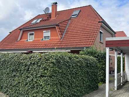 Haushälfte in familienfreundlicher Lage
