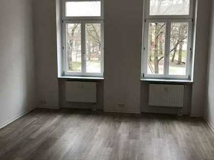 Modernisierte 3-Zimmer-Wohnung mit Balkon und Einbauküche in Chemnitz-Sonneberg