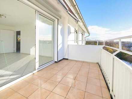 Sonnige Aussichten fürs Neue Jahr! Helle und große 3,5 Zi-Whg in freist. 2 FMH in Möglingen.