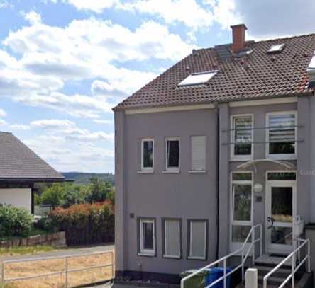 Große Maisonette-Wohnung, Feldrandlage, Fernblick, Sauna