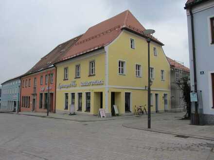 Attraktive, großzügige Wohnung im Stadtzentrum