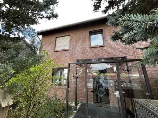 Bezugsfrei, 183 m² WFL, Sonnengarten, 2 Garagen, hochw. Einfamilienhaus, 40595 Düsseldorf-Hellerhof