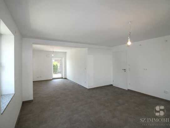Kernsanierte 2-Zimmer-Wohnung mit Terrasse, Stellplatz u.v.m. in Oberzeuzheim