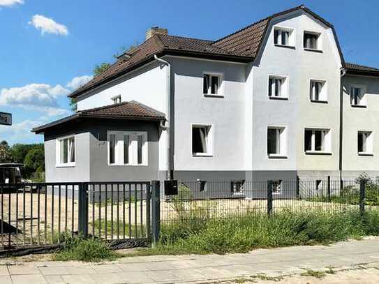 Erstbezug nach Kernsanierung: Doppelhaushälfte in grüner Standtrandlage von Berlin