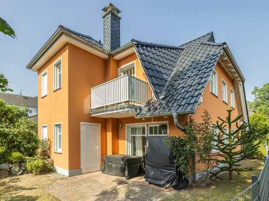 1 km Luftlinie zum Strand: DHH in Top-Zustand mit Südterrasse, Südbalkon und Kaminofen | Garten