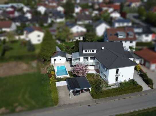 Traumhafte Villa mit Alpenpanorama, Pool und Aufzug