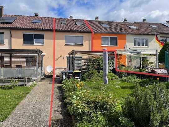 Guter u. gepflegt. Zustand! Sofort frei! Fam.freundl. RMH mit Garten u. Garage in beliebter Lage!