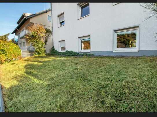 Helle Wohnung mit eigenem Garten am Waldrand