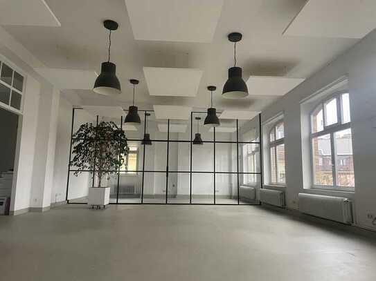 New ! Factory Floor Mitte