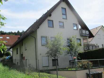 Schöne Maisonette 4 ZiWhg, Einbauküche, Balkon, 2 Bäder, TG, ruhig, frei ab 1.3.24
