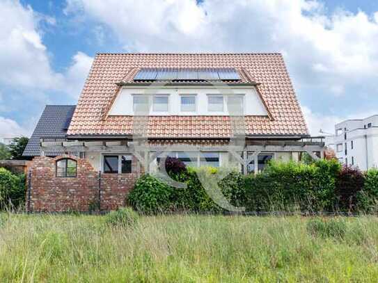 Luxuriöses Einfamilienhaus in Schönefeld mit Garten und Weitblick