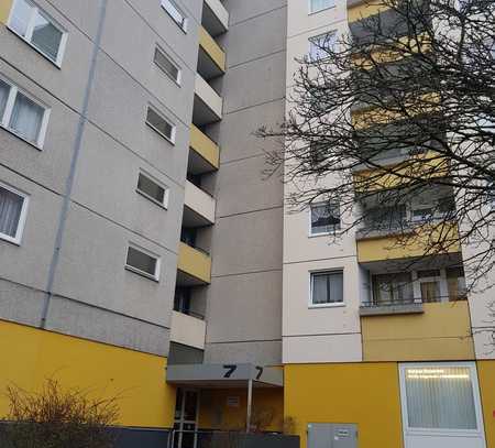 Vermietete 4 Zi. ETW + 1 TG-Platz in Laatzen-Mitte