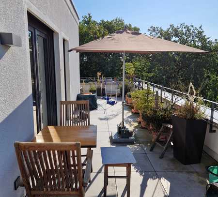 RESERVIERT - Penthouseterrasse über 100 m² - Barrierefrei - 3 Zimmer im Grünen