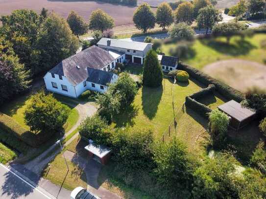 Entdecke die Möglichkeiten ! Mehrfamilienhaus "Kater-Krug" nahe Satrup