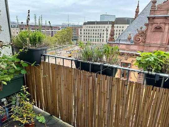 TOPLAGE ! Schöne, helle 1-Zimmer-Wohnung mit Balkon