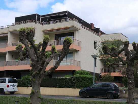 Gepflegte Appartementwohnung mit Balkon an der Rheinpromenade