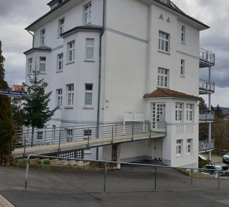 Freundliche 3-Zimmer-DG-Wohnung mit Balkon in Bad Wildungen