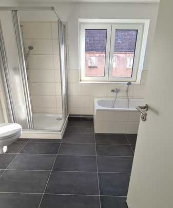 Neu! sanierte 92 m², 5-Zi, Gast-WC, Balkon