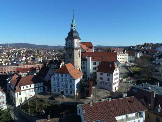 Stadtturmblick: 3-Zimmer-Wohnung mit zwei Balkonen