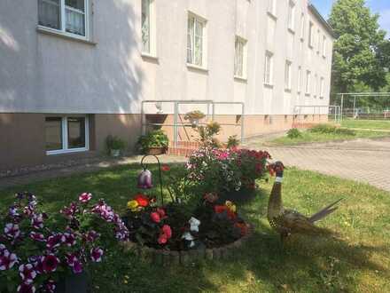 Gemütliche Erdgeschosswohnung mit Dusche und großem Wohnzimmer