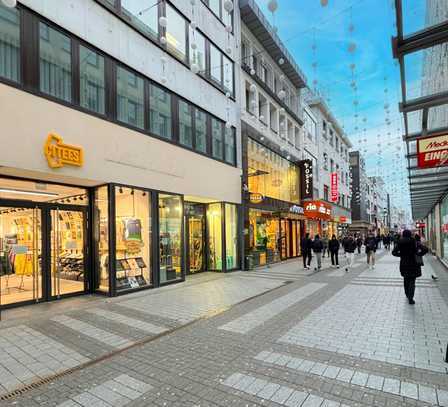 **Gut geschnittenes Ladenlokal auf der Hohe Straße Nähe Wallrafplatz zu mieten**