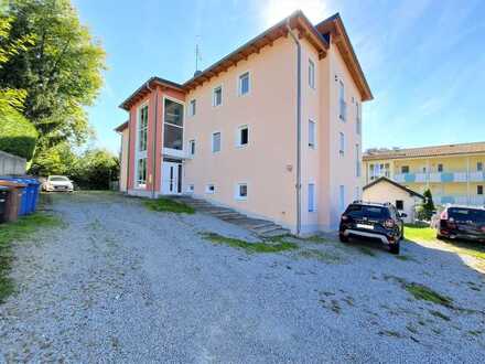 Attraktive 5-Zimmer-Terrassenwohnung mit Balkon in Aidenbach