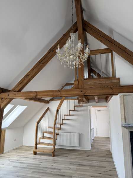                                                               Helle 2,5-Zimmer Dachgeschosswohnung mit Balkon in Amberg                                                       in Atzlricht (Amberg)