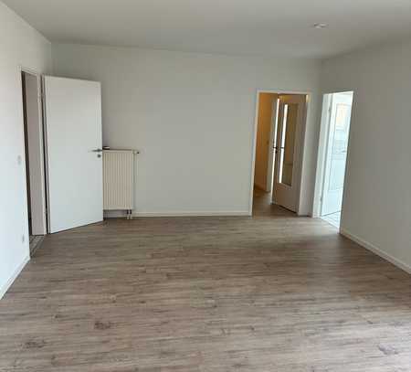 Lichdurchflutete 3 Zimmer Wohnung - Stadtnähe